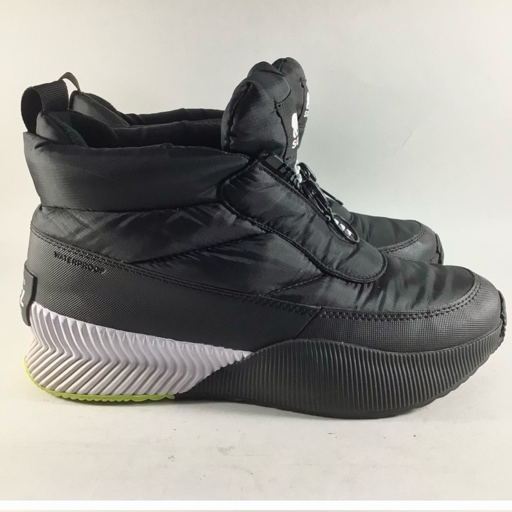 WOMEN'S OUT N ABOUT PUFFY ZIP BOOT by Sorel